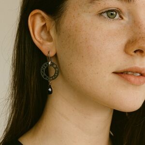 Elegant 925 Sterling Silver Black Drop Earrings